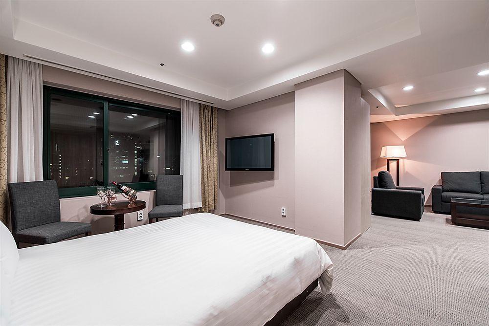 New Hilltop Hotel Seul Dış mekan fotoğraf