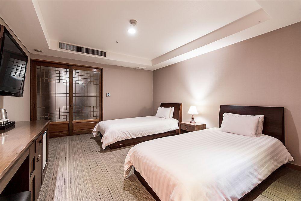 New Hilltop Hotel Seul Dış mekan fotoğraf
