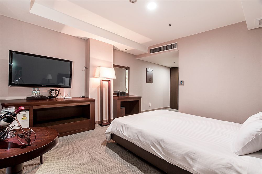 New Hilltop Hotel Seul Dış mekan fotoğraf
