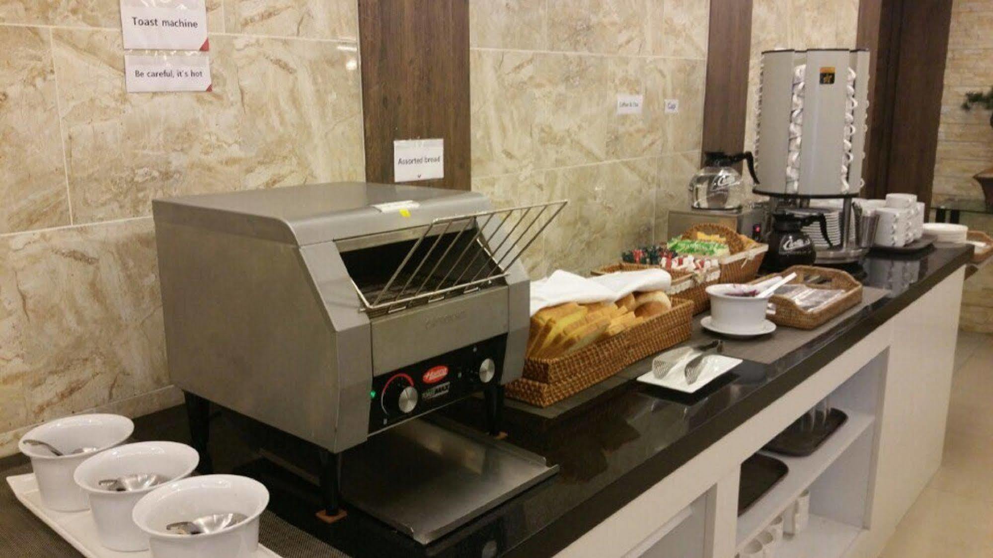 New Hilltop Hotel Seul Dış mekan fotoğraf